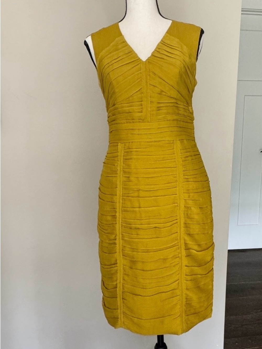 Banana Republic Elegant chartreuse Sleeveless Dress